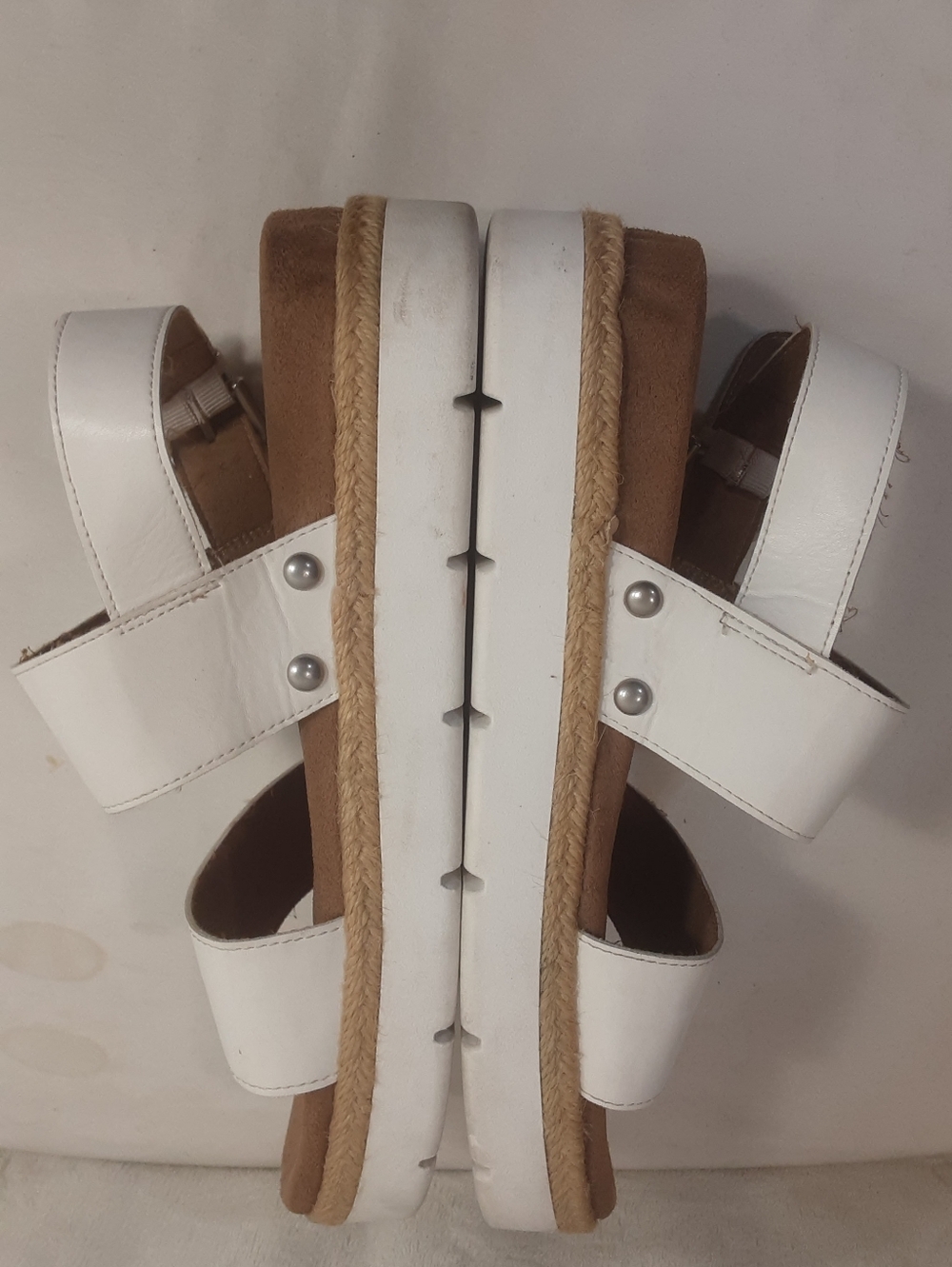 Time & Tru Sandals - Picture 5 of 8
